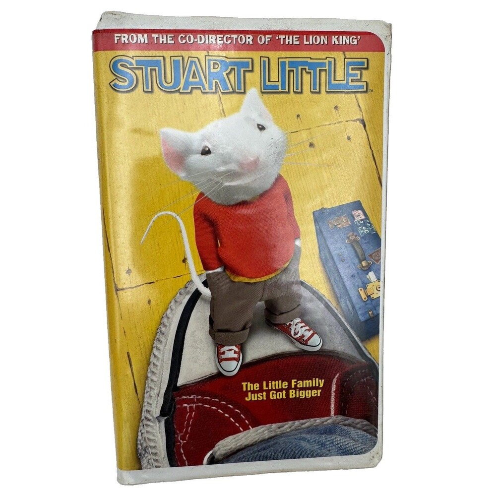 Columbia TriStar Home Video Stuart Little VHS 1999 PG CC Clamshell